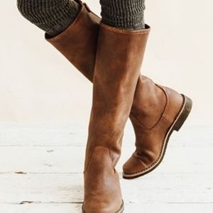 Roots Tall Equestrian Leather Boots